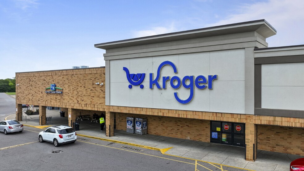 More Photos Of 1244 W Kemper Rd, Cincinnati General Retail For Lease