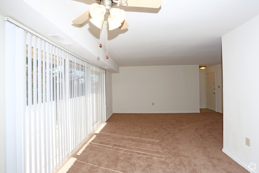 More Photos Of 10000 Greenside Dr, Cockeysville Apartments For Lease