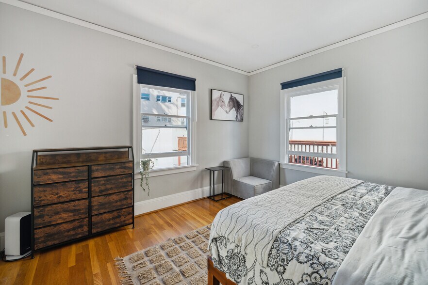 More Photos Of 256 29th St, Oakland Apartments For Sale