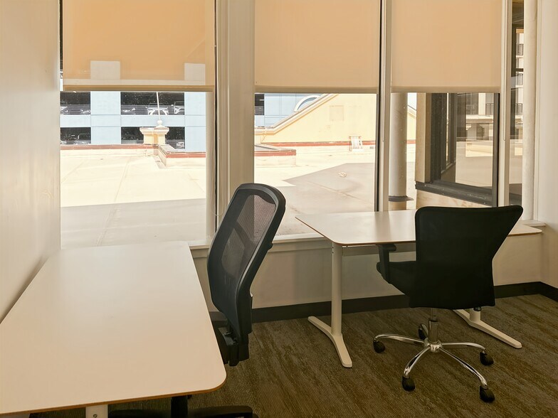 More Photos Of 122 W Pine St, Orlando Coworking Space