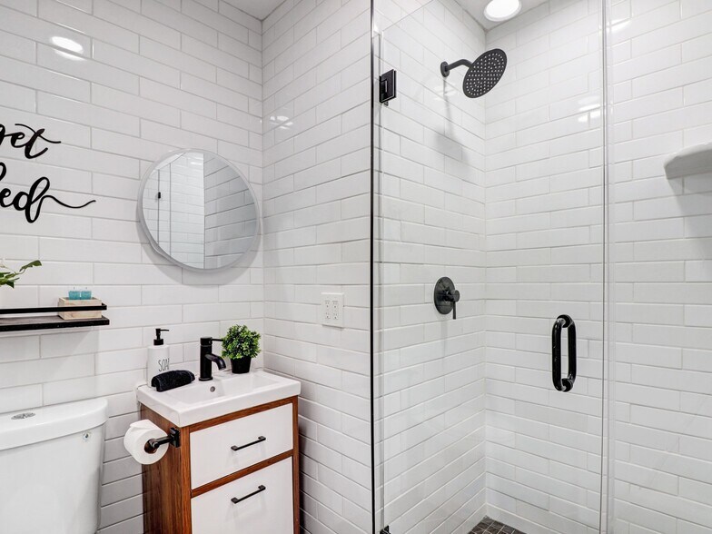 More Photos Of 1705-1709 NE 3rd Ave, Delray Beach Apartments For Sale