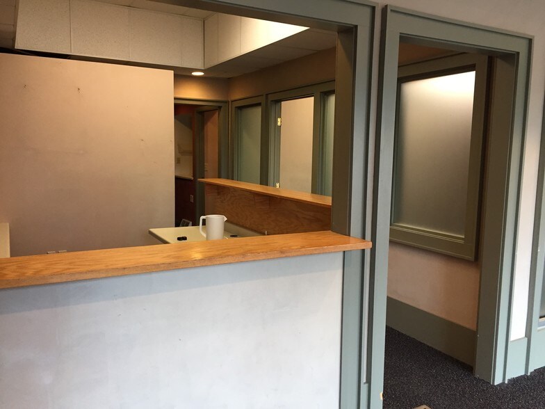 More Photos Of 109-111 E Milwaukee St, Jefferson Storefront Retail Residential For Sale