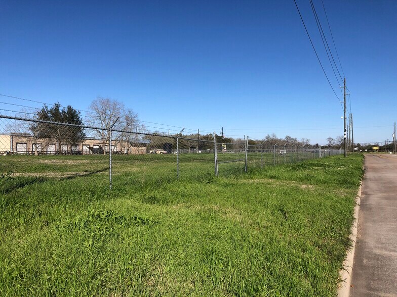 More Photos Of FM 359 @ Del Agua, Richmond Land For Sale