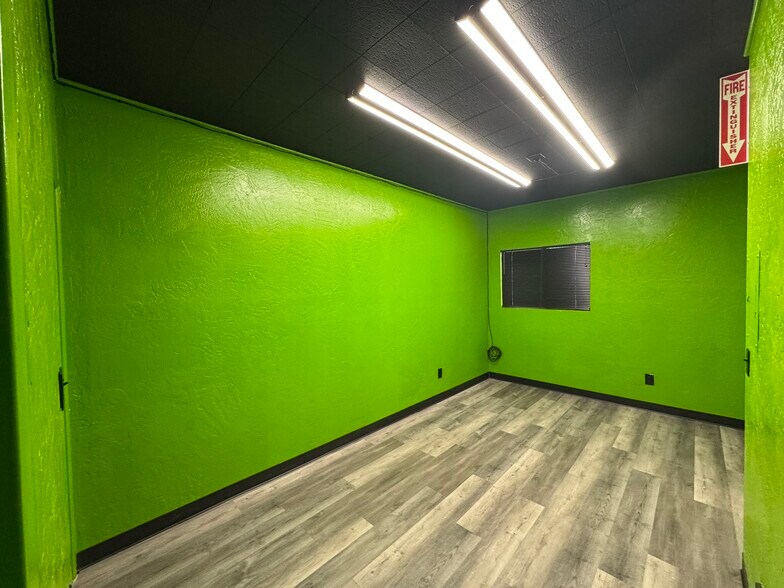 More Photos Of 850 Beatty St, Medford Office For Lease