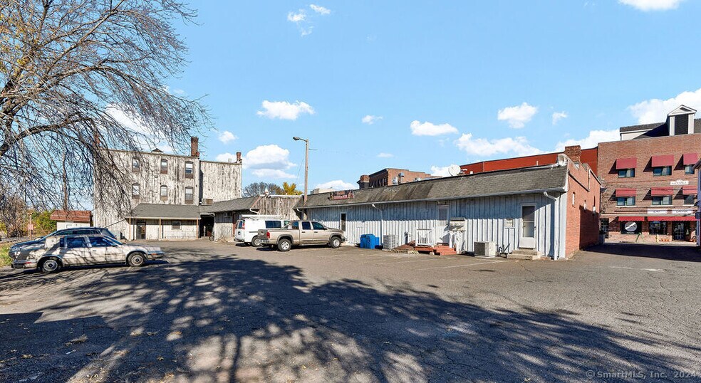 More Photos Of 1-21 Whiting St, Plainville Storefront For Sale