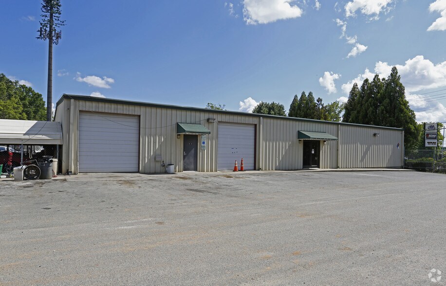 More Photos Of 7226 Harrisburg Rd, Charlotte Warehouse For Sale
