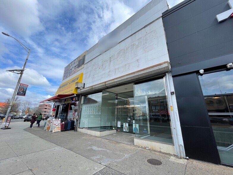More Photos Of 704 Main Ave, Passaic Storefront For Lease