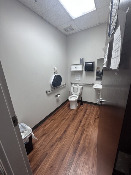 More Photos Of 10700 World Trade Blvd, Raleigh Warehouse For Lease