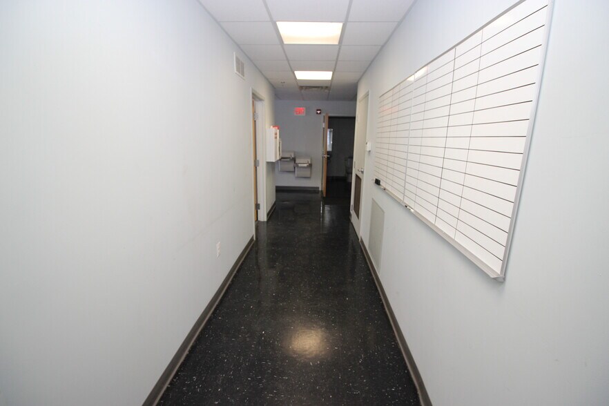 More Photos Of 731 Wambold Rd, Souderton Warehouse For Lease