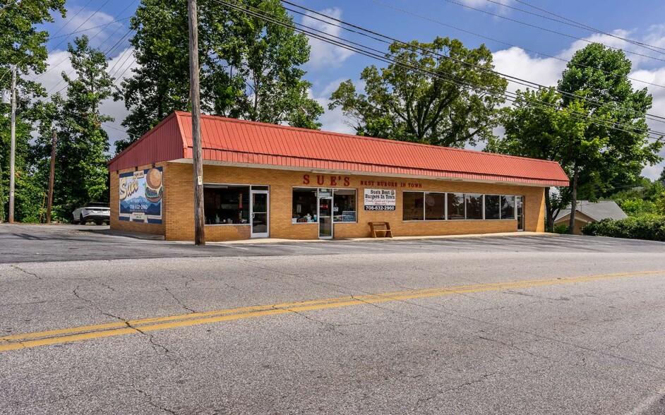 More Photos Of 3855 E First St, Blue Ridge Restaurant For Sale