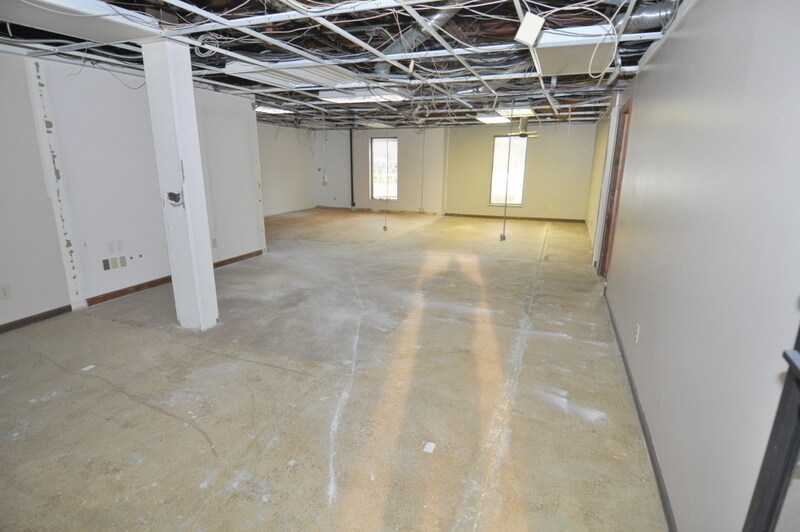 More Photos Of 2844 E River Rd, Dayton Office For Sale