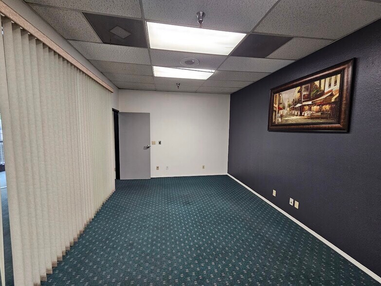 More Photos Of 4121 S Alameda St, Los Angeles Warehouse For Lease