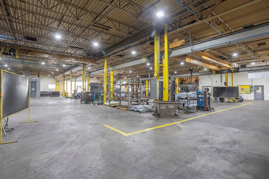 More Photos Of 4700 S Edgewood Ter, Fort Worth Distribution For Lease