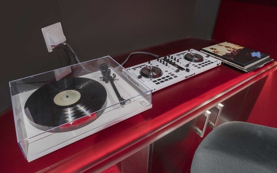 More Photos Of 2020 E Madison St, Seattle Apartments For Lease