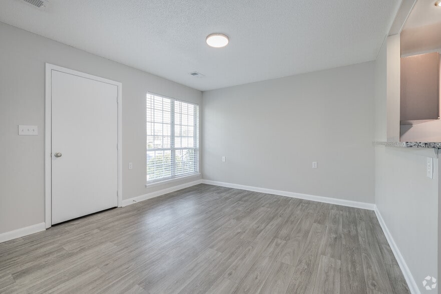More Photos Of 1004 Appamattox Ct, Fayetteville Apartments For Sale