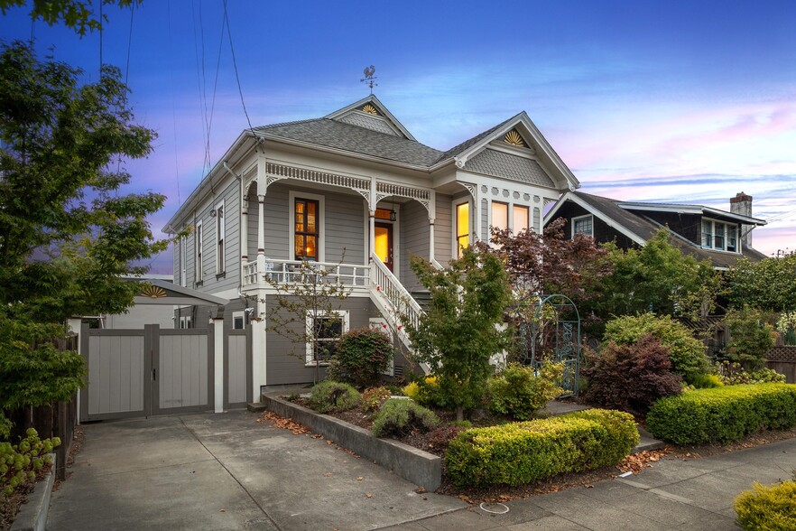 Primary Photo Of 1716 Rose St, Berkeley Apartments For Sale