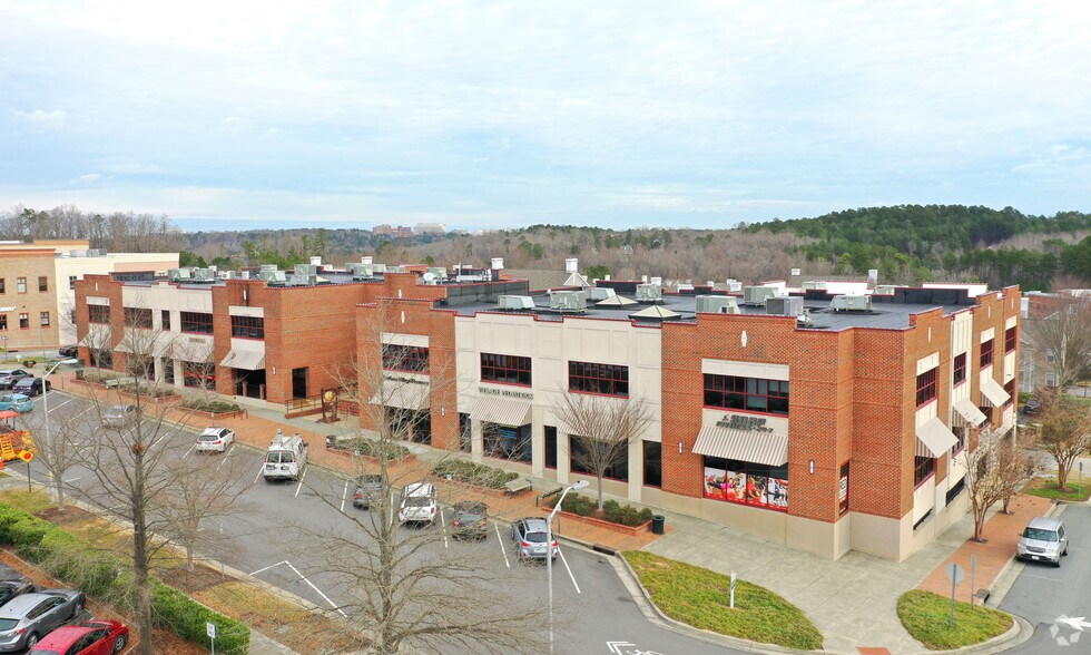 More Photos Of 300 Market St, Chapel Hill Medical For Lease