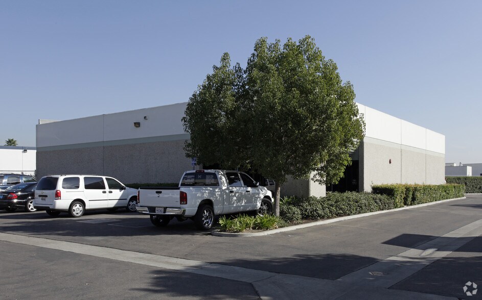 Primary Photo Of 360 N Palm St, Brea Warehouse For Lease