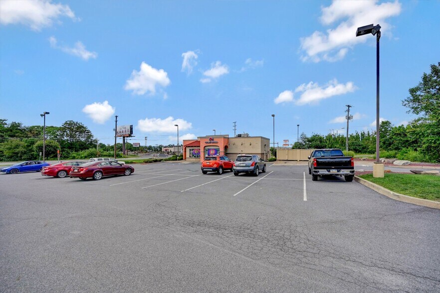More Photos Of 1037 Barre Townshp Blvd, Wilkes Barre Fast Food For Lease