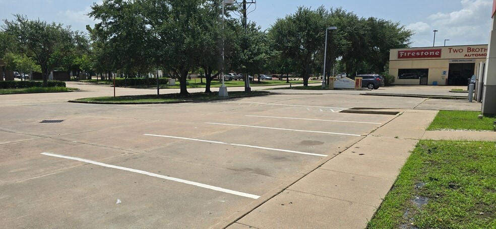 More Photos Of 1190 Clear Lake City Blvd, Houston Convenience Store For Lease