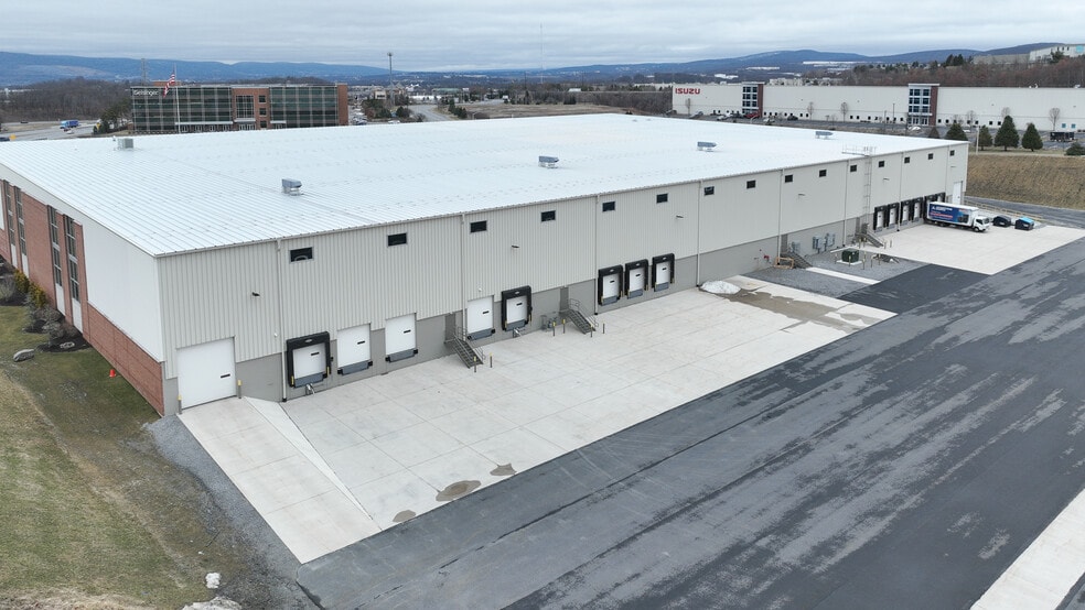 More Photos Of 400 Keystone Ave, Jenkins Distribution For Lease