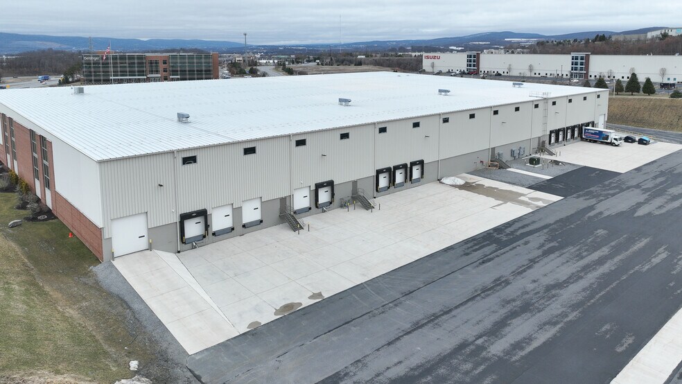 More Photos Of 500 Keystone Ave, Pittston Distribution For Lease