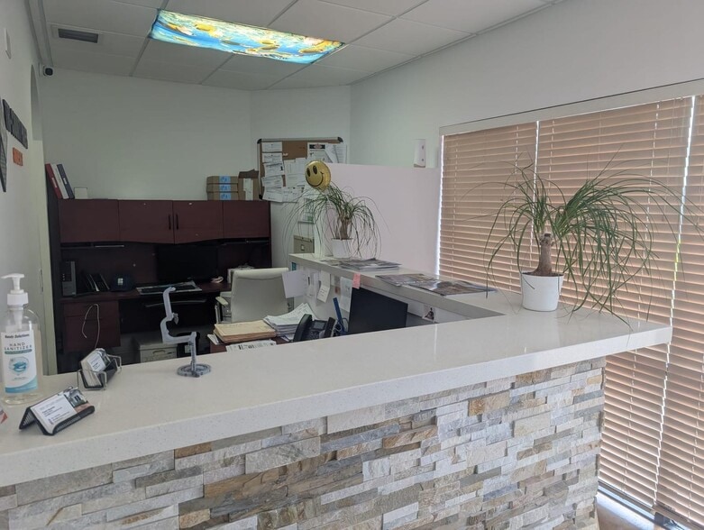 More Photos Of 3300 S Congress Ave, Boynton Beach Showroom For Lease