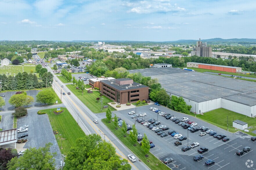 More Photos Of 4640-4660 Trindle Rd, Camp Hill Office For Lease