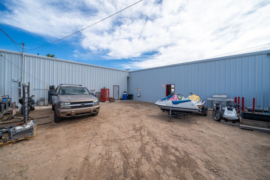 More Photos Of 1020 S California Ave, Parker Industrial For Sale