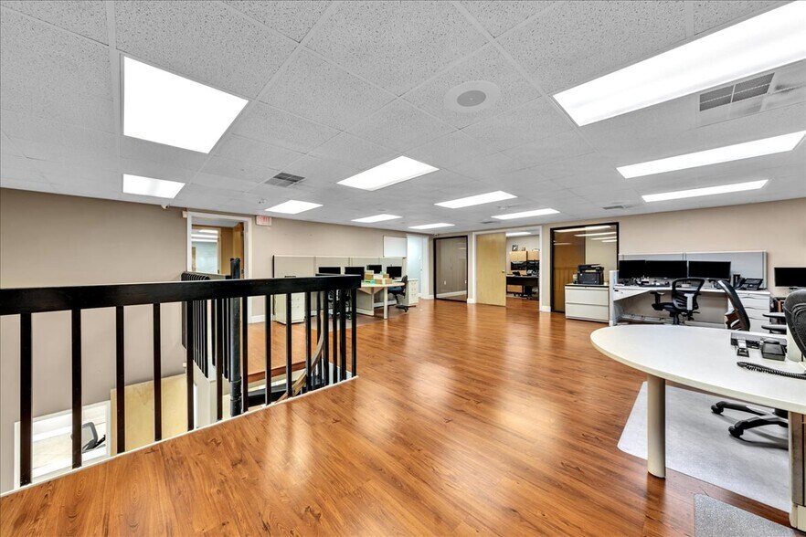 More Photos Of 6187 NW 167th St, Miami Lakes Office For Sale