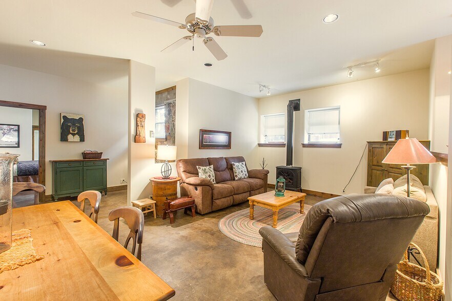 More Photos Of 115 / 117 / 119 7th Ave, Ouray Apartments For Sale