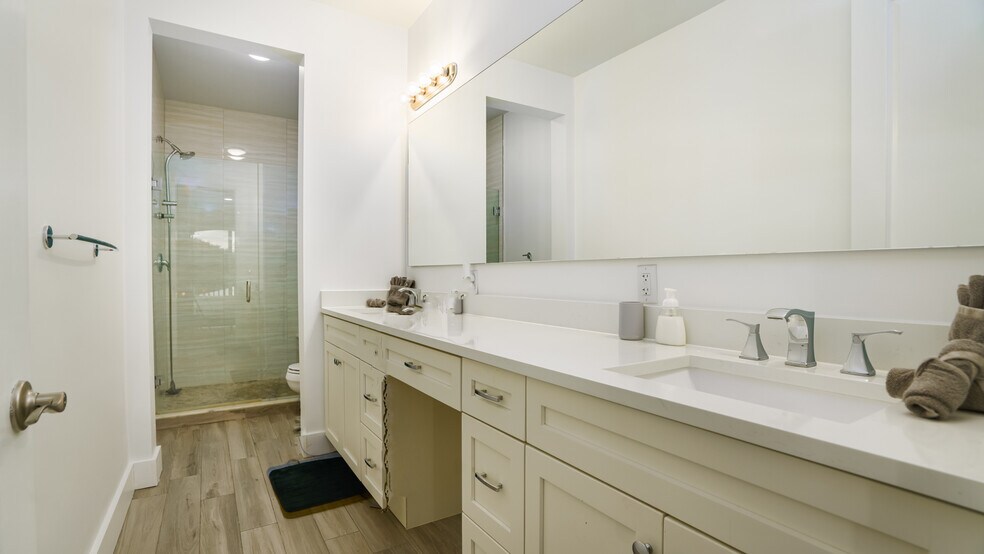 More Photos Of 3770 County Line Rd, Tequesta Apartments For Sale