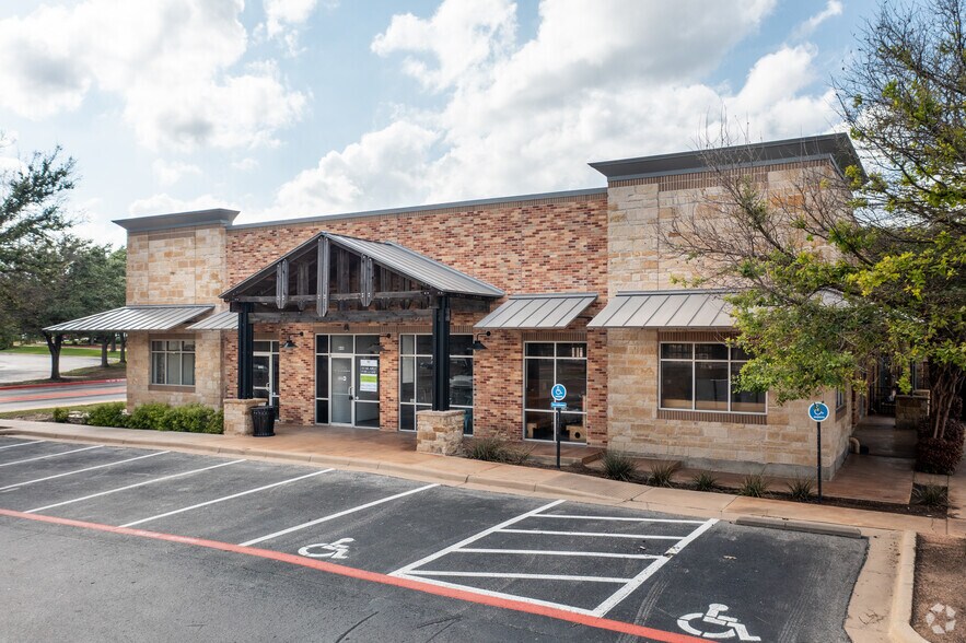 More Photos Of 117 Louis Henna Blvd, Round Rock Unknown For Lease