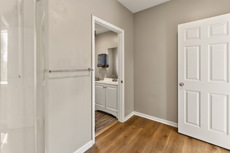 More Photos Of 6107 Loomis Rd, Farmington Office For Sale