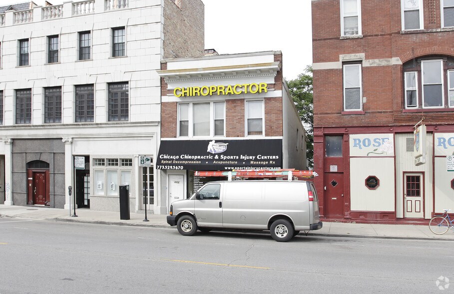 Primary Photo Of 2654 N Lincoln Ave, Chicago Medical For Sale
