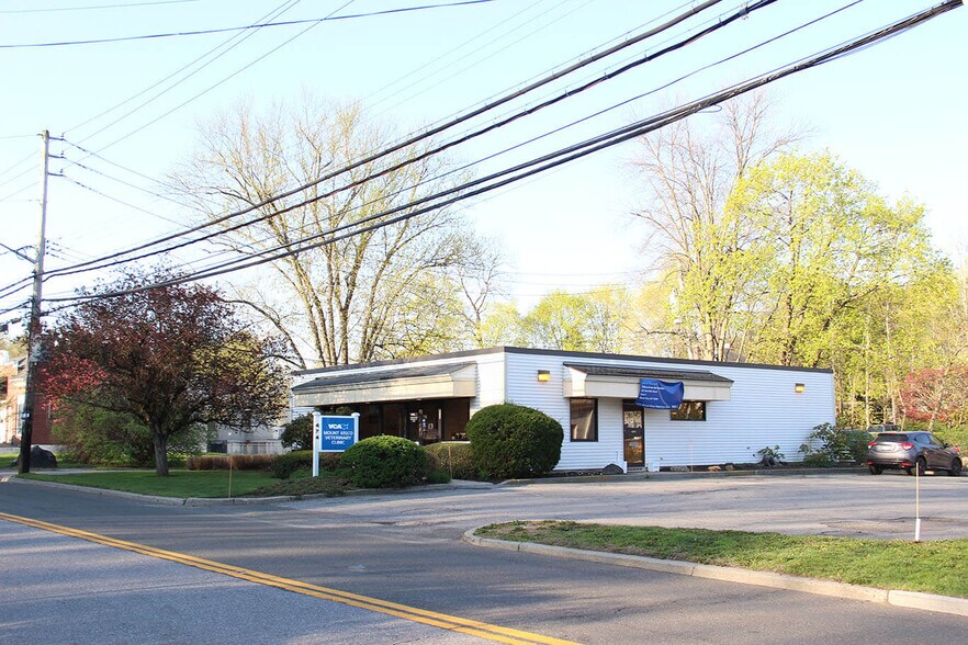 Primary Photo Of 474 LEXINGTON AVE, Mount Kisco Storefront Retail Office For Sale