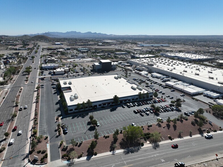 Primary Photo Of 1575 N Resler Dr, El Paso Medical For Lease