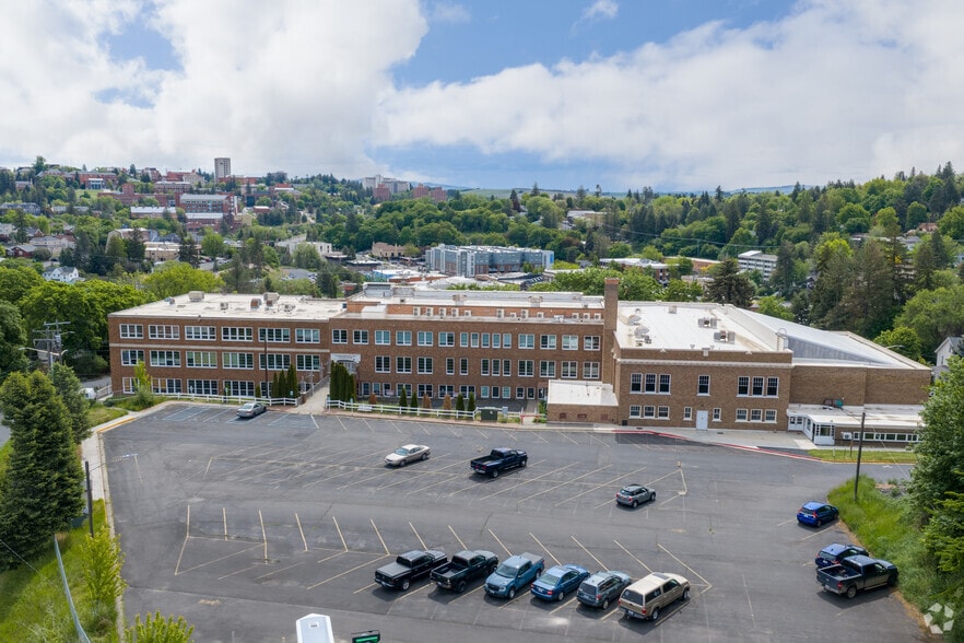 More Photos Of 115 NW State St, Pullman Loft Creative Space For Sale