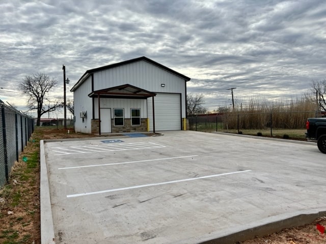 More Photos Of 1433 30th, Wichita Falls Flex For Lease
