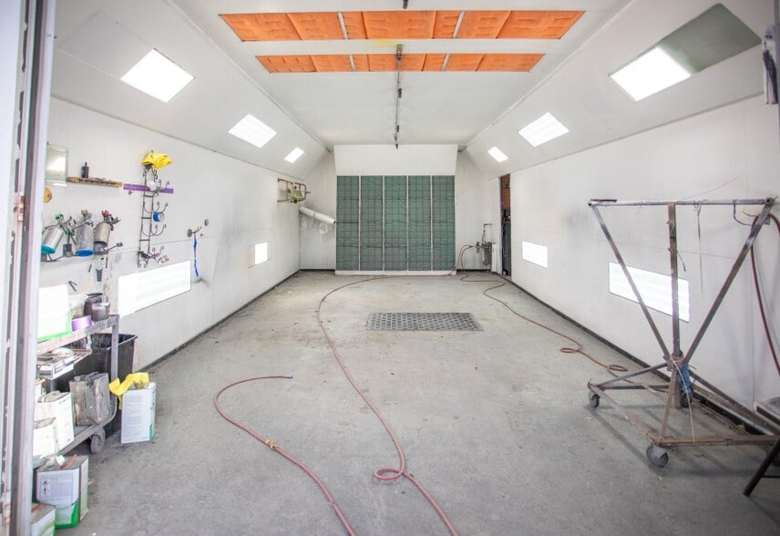 More Photos Of 21226 Main St, Carson Service For Sale