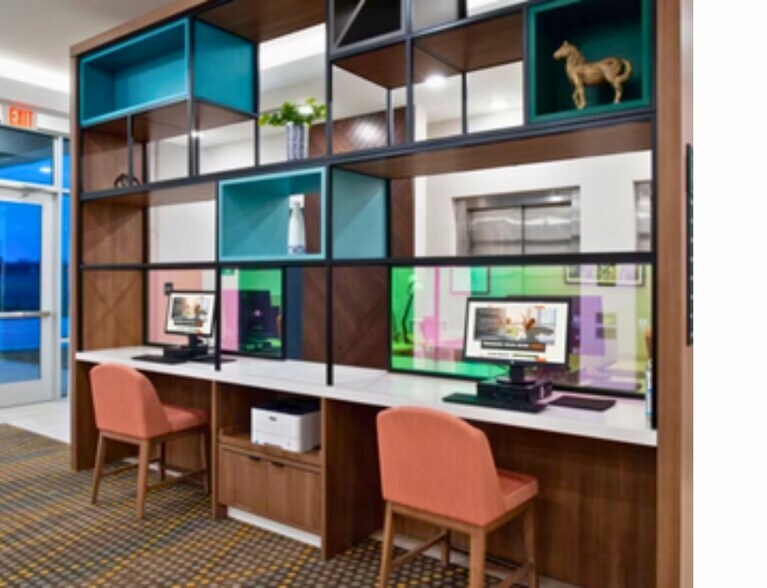 More Photos Of 11120 Moriah Dr, Fort Worth Hotel For Lease