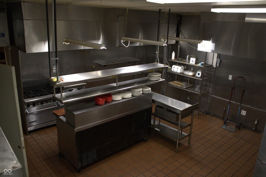 More Photos Of 1914 I Ave, New Castle Restaurant For Lease