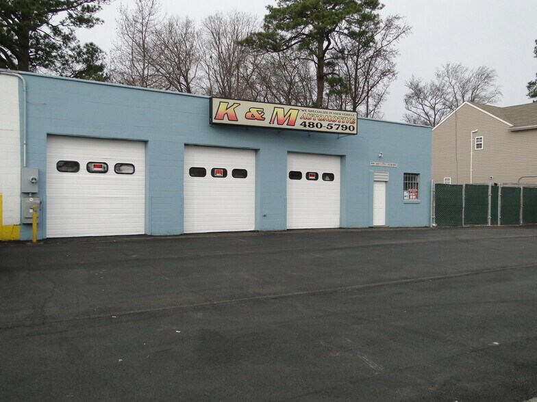 More Photos Of 894 E Little Creek Rd, Norfolk Auto Repair For Lease