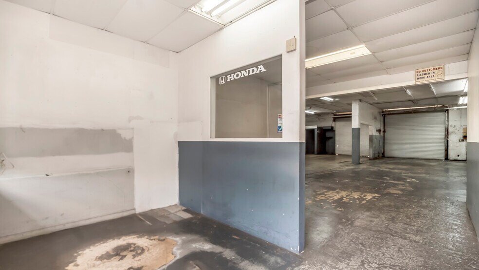 More Photos Of 11030 Wiles Rd, Coral Springs Religious Facility For Sale