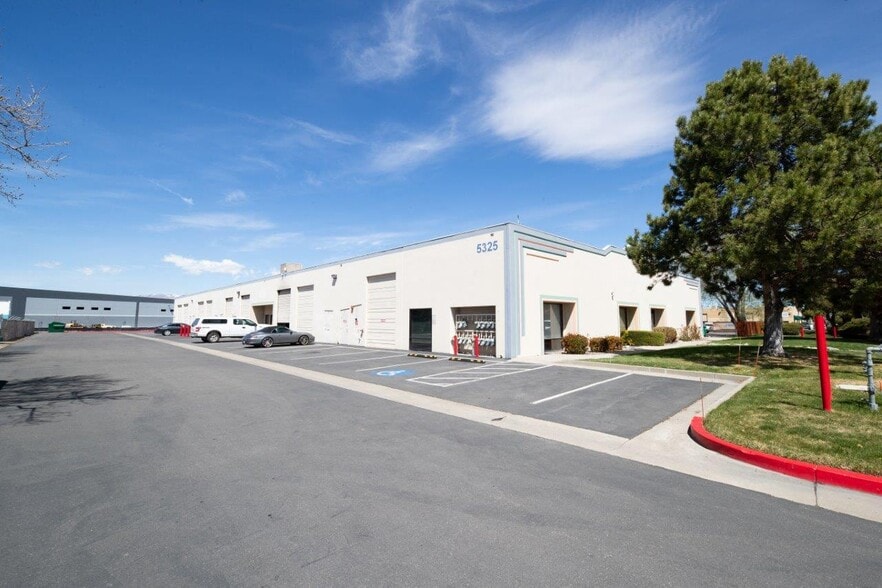 More Photos Of 5325 Louie Ln, Reno Warehouse For Lease