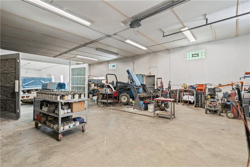 More Photos Of 560 Hoover Rd, Penn Hills Warehouse For Sale