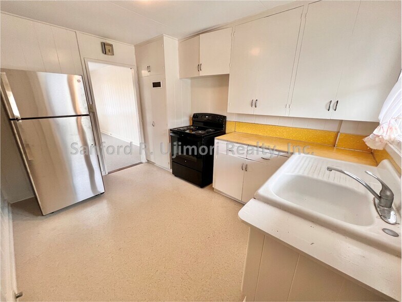 More Photos Of 906 Hausten St, Honolulu Apartments For Sale