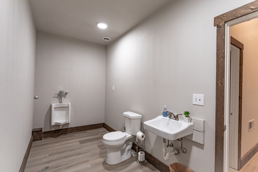 More Photos Of 7264 US Highway 89, Belt Self Storage For Sale