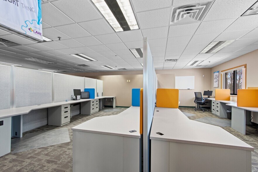 More Photos Of 2980 Walker Dr, Green Bay Office For Sale