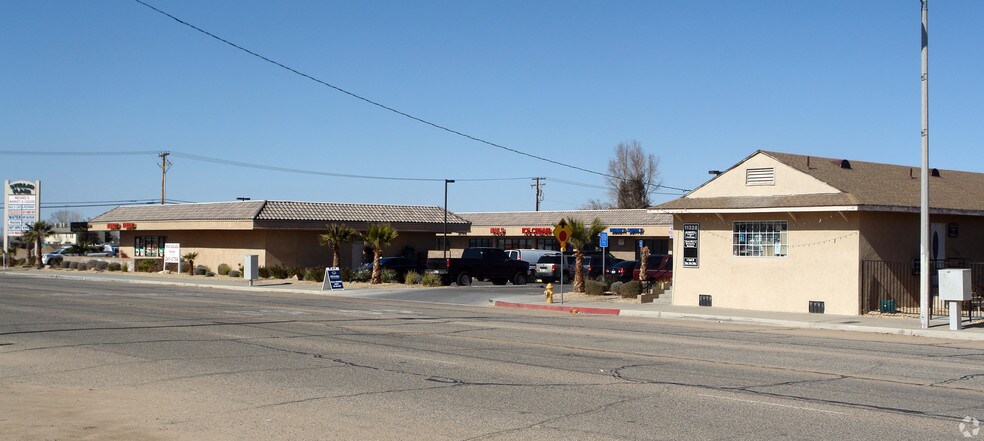 More Photos Of 11336 Bartlett Ave, Adelanto Storefront Retail Office For Lease